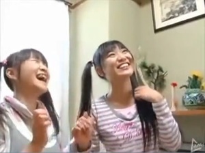 【天真爛漫で可愛らしい自慢の妹とハーレムエッチ！】童顔神ロリ美少女女子中学生のおねだり中出し近親相姦が極上にエロい！