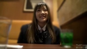 ＜激カワ女子高生とハメ撮り＞「あぁん♡おじさんもっと突いて！」小遣いに釣られてラブホでイチャハメしちゃうｊｋ