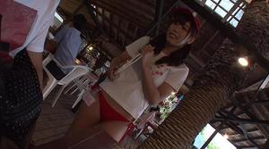 【閲覧注意！性感マッサージ】「ああ、やばい！」激かわ美女がプールで犯されおマンコびしょ濡れ状態にww