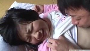 ＜小〇生レイプ・近親相姦＞「お兄ちゃんやめてっ」鬼畜兄にエロイ体を犯されてしまう悲劇の美少女＜盗撮＞