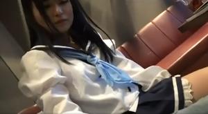 ＜円光女子高生のフェラ抜き＞「わぁ～！ザーメンいっぱぁ～い♡」カラオケでおやじと性交しちゃうｊｋ美少女