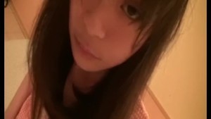 ＜可愛い中〇生美少女の援助交際動画流出！＞めちゃ抜きなやつ・・「嫌ぁん♡もっとさわさわしていいよぉ～」